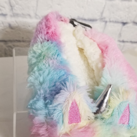 Unicorn Tie Dye Fuzzy Cozy Slipper Socks New - Picture 5 of 16